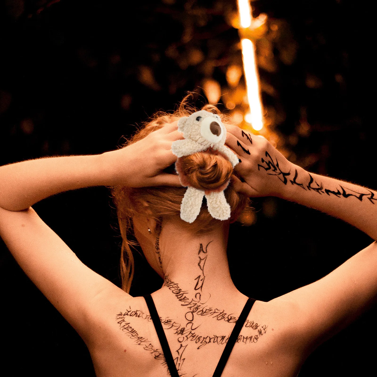 

2 шт. очаровательных повязок на голову, насыщенные цвета, устойчивые к выцветанию, не повреждают волосы, идеально подходят для свадеб, дней рождения, Рождества.