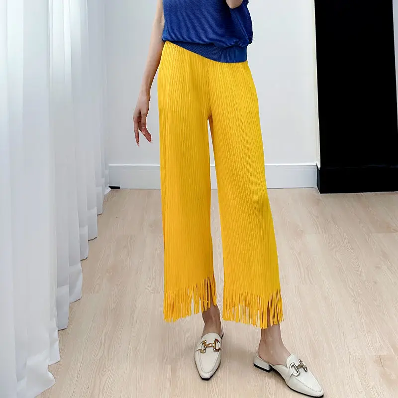 Wrinkled solid color elastic waistband fringe casual pants live broadcast popular slim fit casual micro flared pants for women