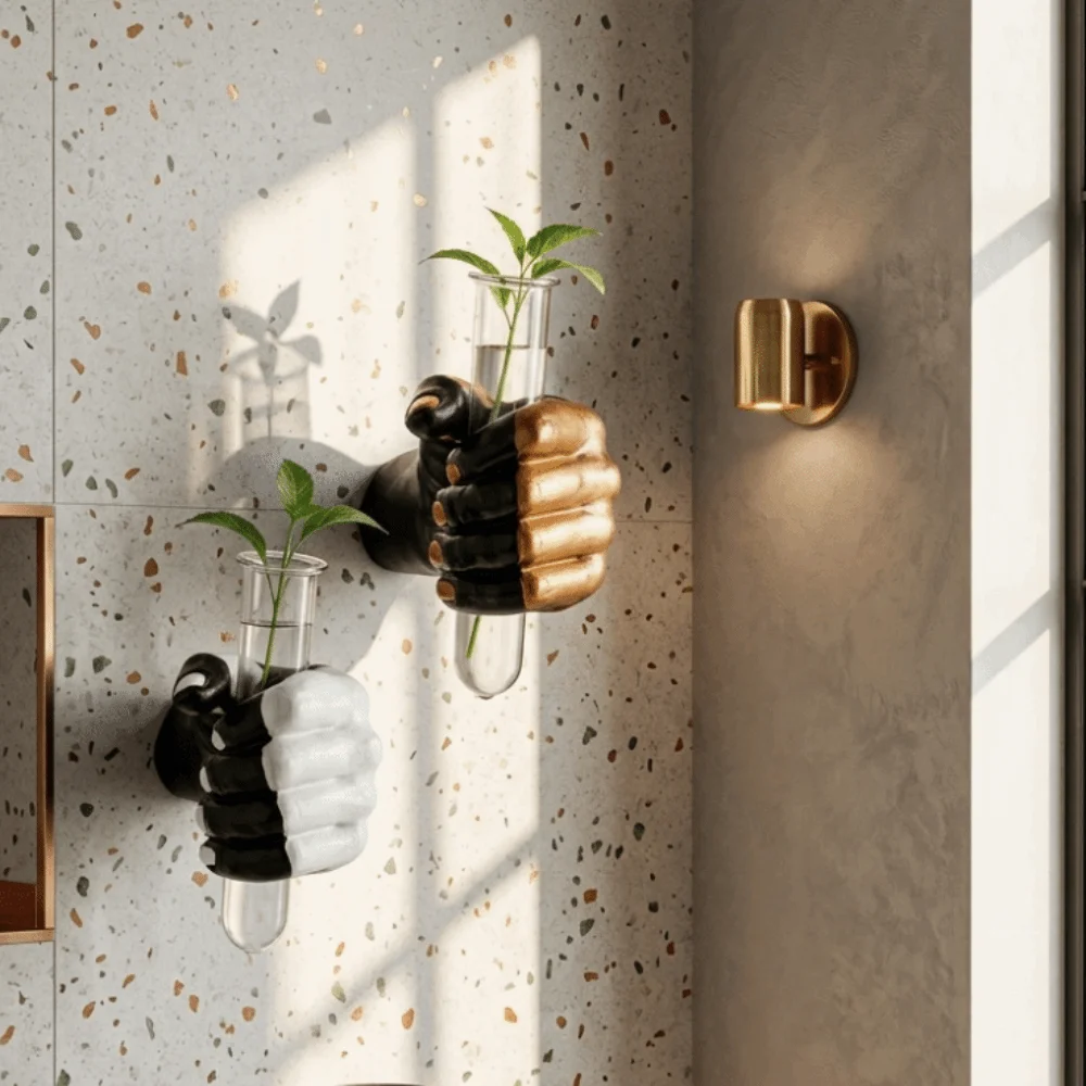 Wall Decoration Fist-Shaped Hydroponic Planter Shelf Creative Resin Wall Mounted Planter Decorative Flower Arrangement Bedroom