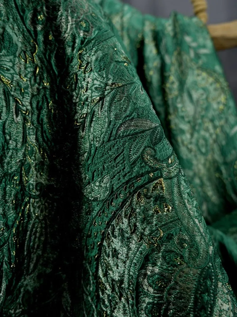 궁궐 스타일의 밝은 실크 혼방 3D 질감 릴리프 자카드 원단, 의류/DIY 베개 커버/홈 텍스타일용