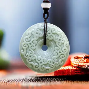 Natural Real Jade Flower Pendant Necklace Gift Designer Carved Jewelry Talismans Vintage Fashion Luxury Chinese
