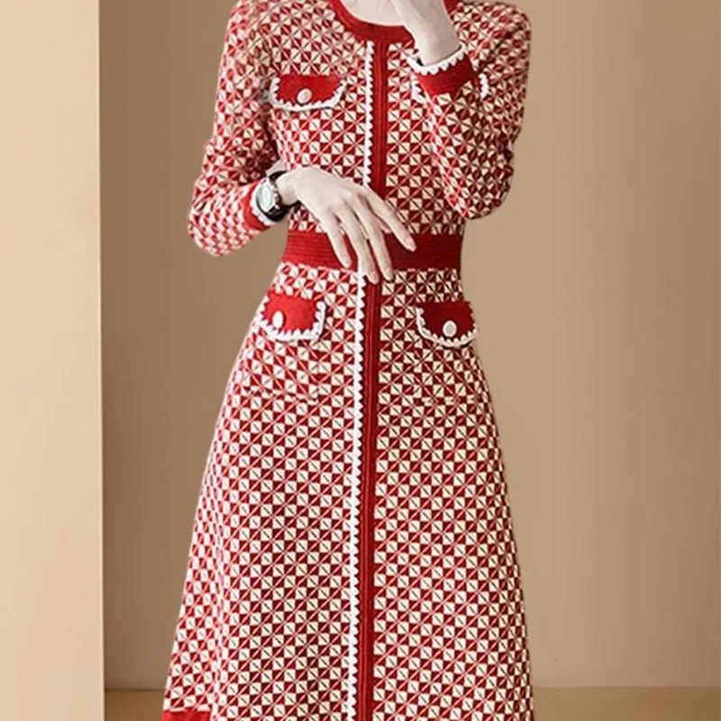 2024 Autumn Winter Commute Fashion Plaid Knee Length Dresses Women Clothing Vintage Elegant Chic Pockets Knitted Dress