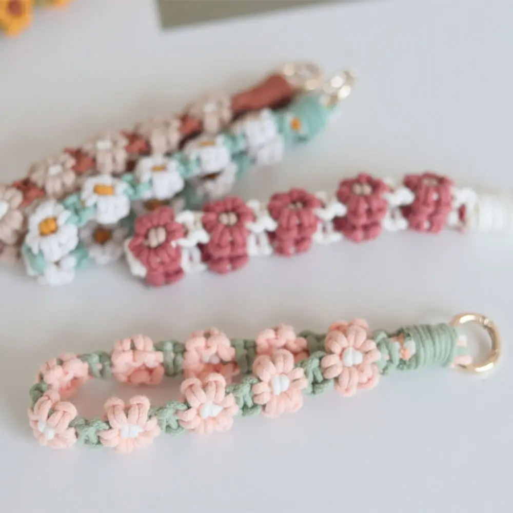 Korean Style Boho Phone Case Rope Phone Wristband Bag Hanging Weave Daisy Flower Keychain Bag Pendant DIY Craft Accessories