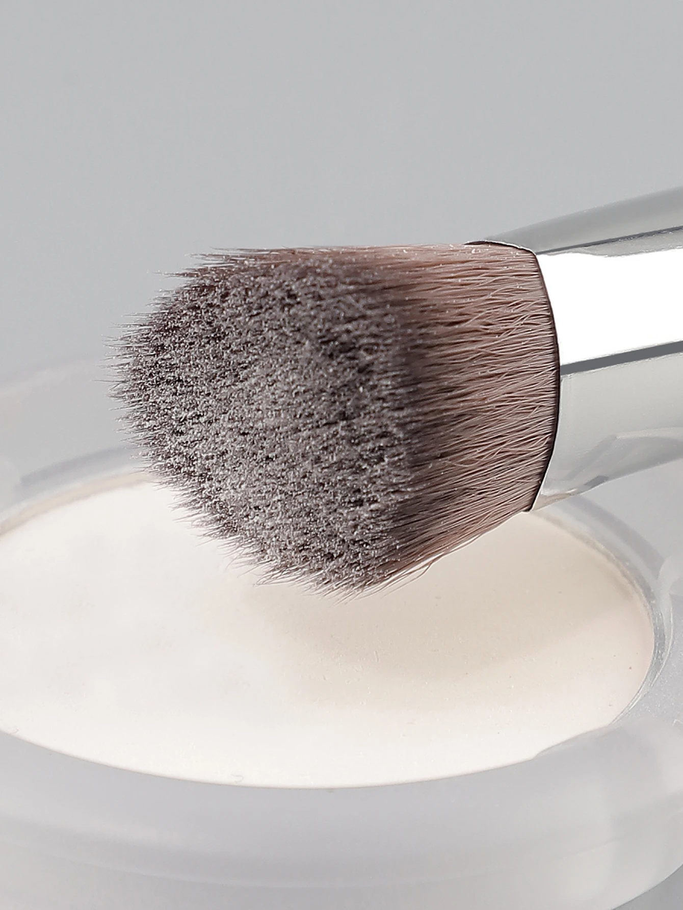 1개 언더 아이 컨실러 메이크업 브러쉬, 블렌딩, 컨실링, 컨투어링 메이크업을 위한 각진 화장품 브러쉬, 블랙