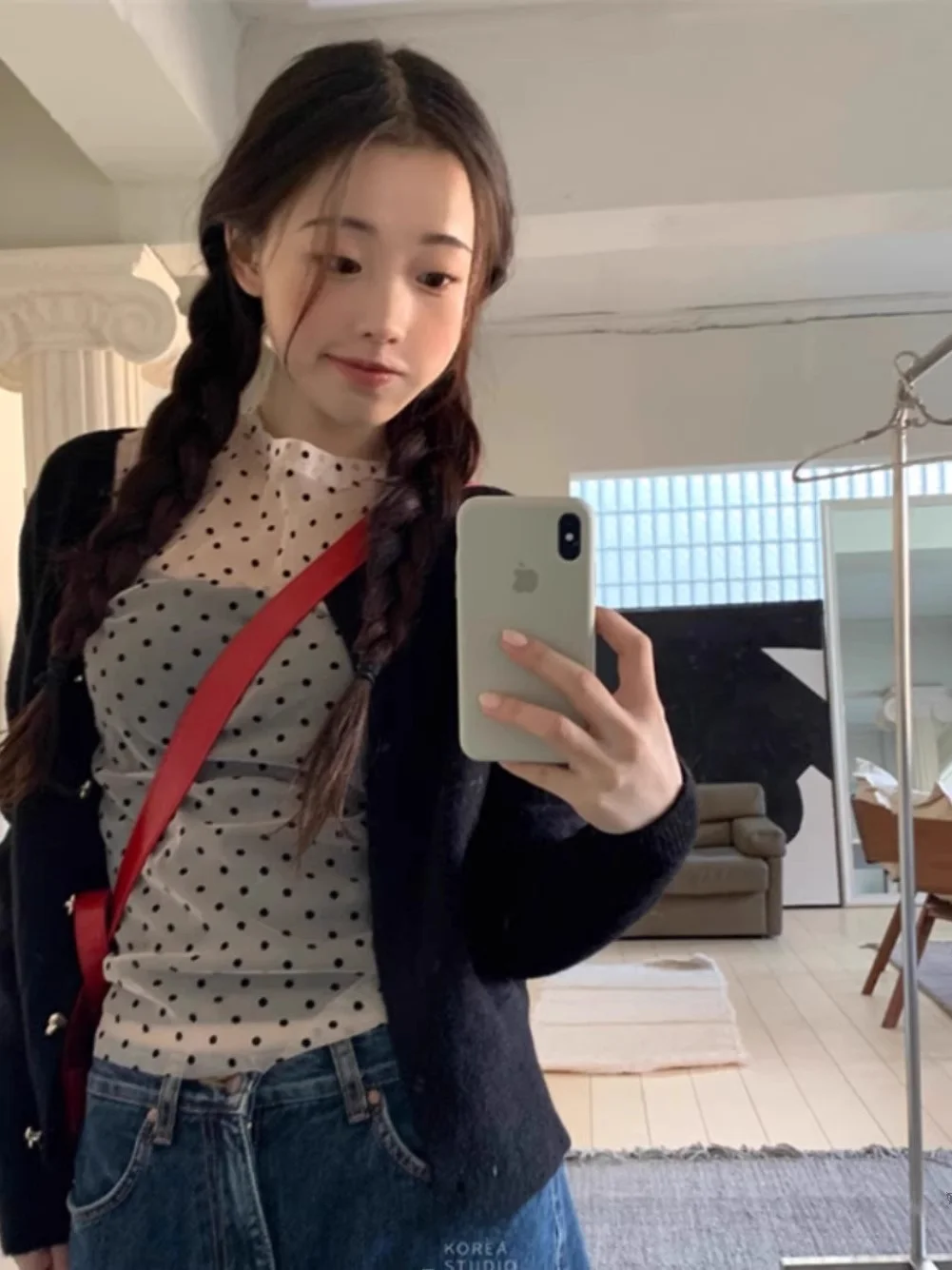 เสื้อยืดทรงเข้ารูป คอกลม ลายจุดวินเทจ สำหรับผู้หญิง สวมใส่แบบเลเยอร์ น้ำหนักเบา แขนยาว เหมาะสำหรับใส่ไปทำงาน ความยาวปกติ