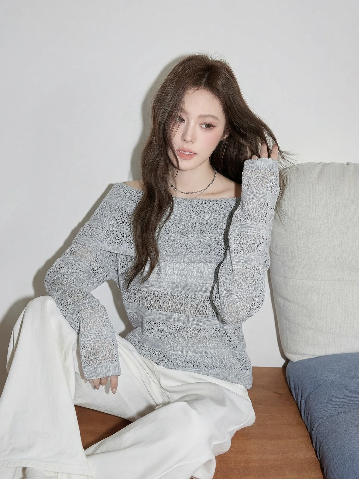 

Korean Sle Knitted One oulder Hollow out Long Sve Women's Top Sun Protection Slimming Early Spring Faion Casual Wear