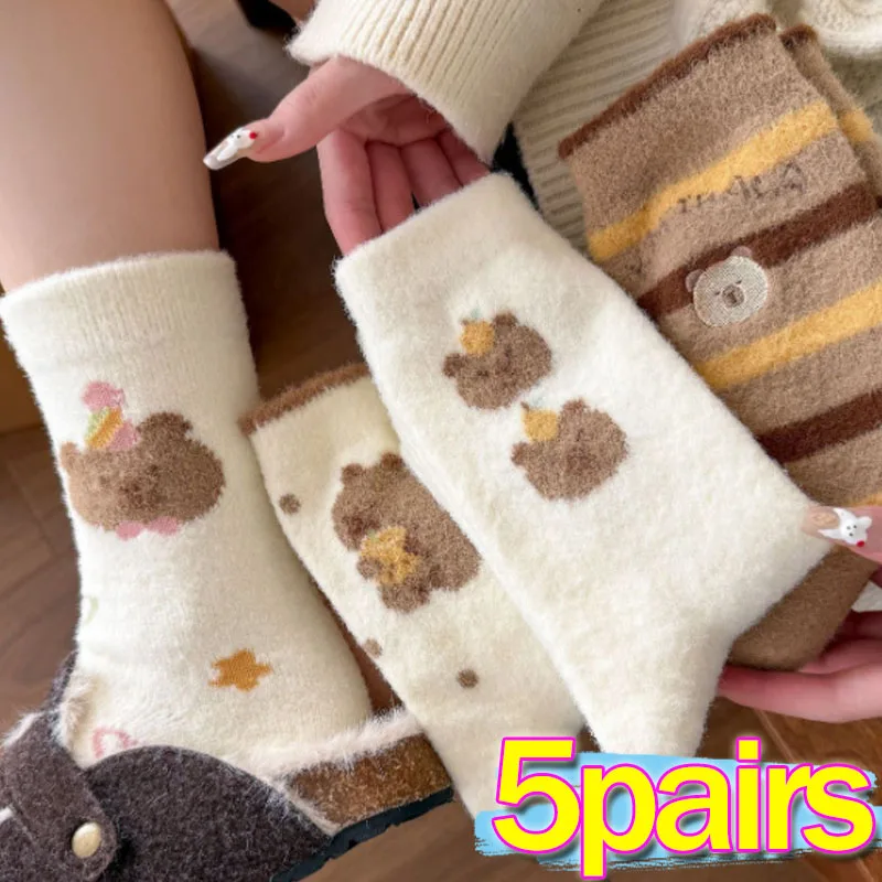 

1/5 пар носков с рисунком капибары из искусственной норки для женщин, зимние утолщенные чулки средней длины, японские носки для сна в пол