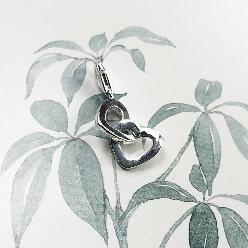 Anhänger mit zwei ineinander verschlungenen Herzen, baumelnder Charm, reines 925er-Sterlingsilber, romantisches Geschenk für Frauen – Detail 5