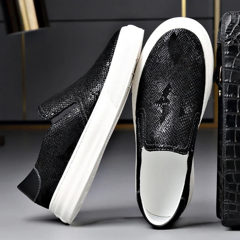 High End Shoes for Men Genuine Leather Casual Shoes Black Snakeskin Print Luxury Flat Shoes Trend Suede Slip-On Loafers