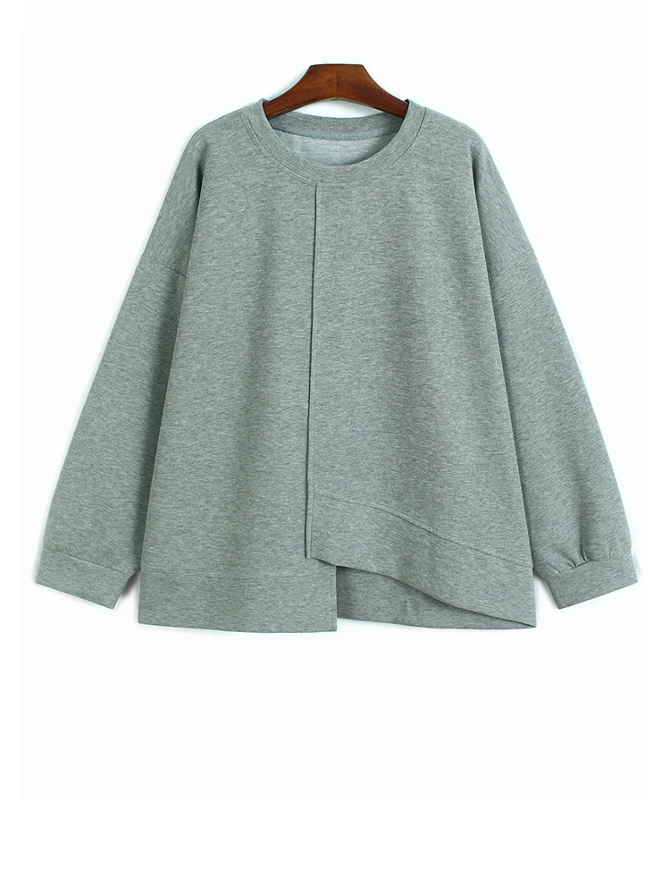 [EAM] Gray Brief Irregular Hem Big Size Sweatshirt New Round Neck Long Sleeve Women Fashion Tide Spring Autumn 2026 1DJ9393