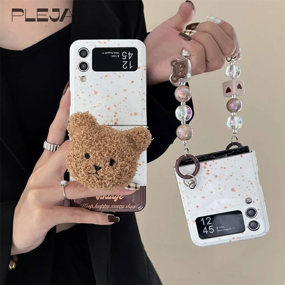 Cute Plush Bear Bracket ＆ Bracelet Chain Case For Samsung Galaxy Z Flip 5 4 3 5G Lovley Phone Cover for Z Flip3 Flip4 Flip5 Capa