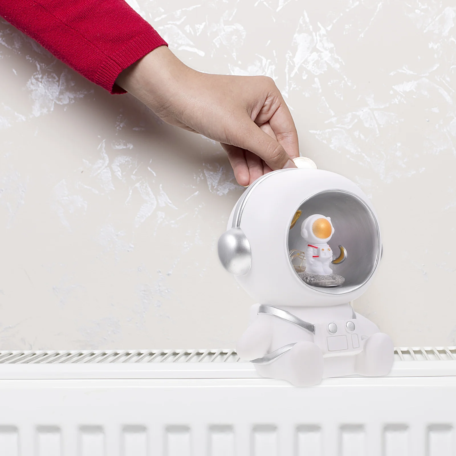 1Pcs Night Light Money Saving Pot Space Boy Ornamental Creative Home Decor Bedroom Living Room Luminous Astronaut Design Coin