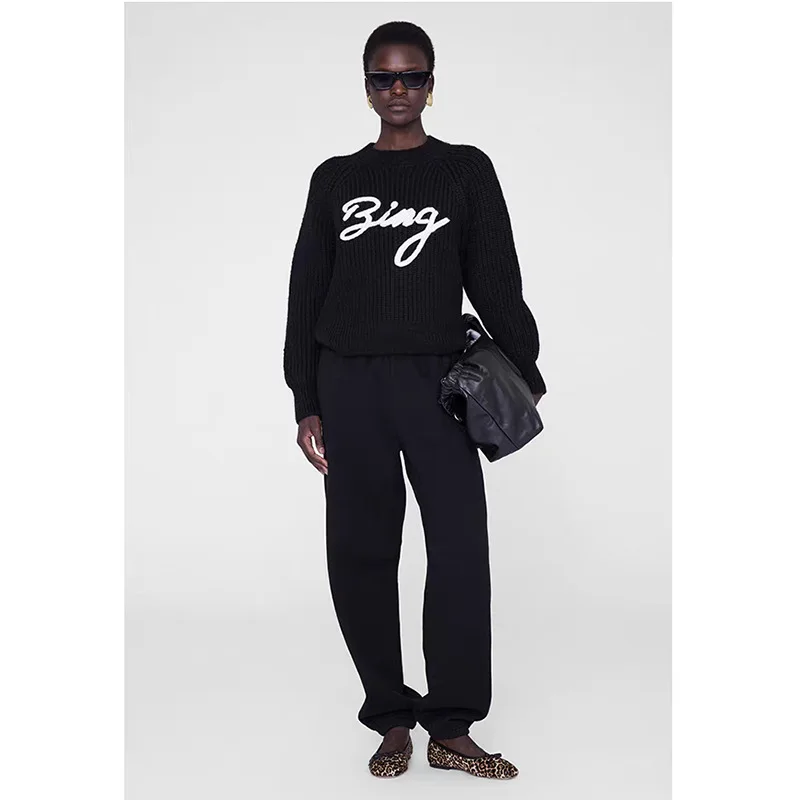 26 秋冬新作 刺繍入りフリーススウェットパンツ ストレートフリース レディーススウェットパンツ