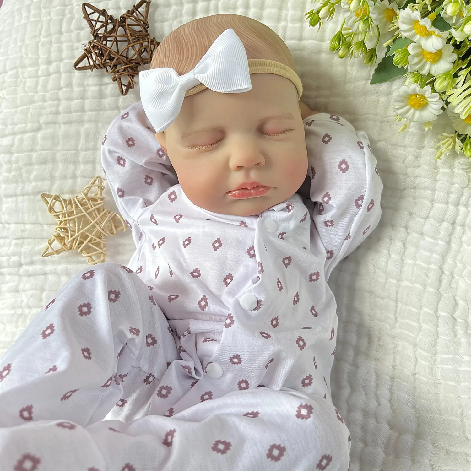 19 Zoll Realistische Reborn-Babypuppe mit 3D-Haut und Stoffkörper 48cm Schlafend Niedliches Geburtstagsgeschenk für Mädchen Sammlerpuppe