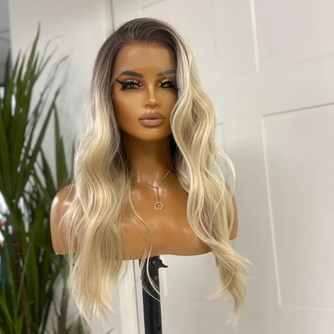 

Soft Ombre Blond Wave Hair 150 density and 13×4 100%human hair wig lace front wig, with baby hair pre plucked