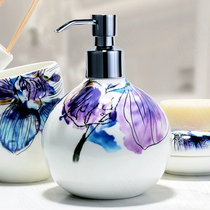 European Ceramic Soap Bottle Desktop Floral Decorative Shower Gel Bottle Washroom Hand Sanitizer Organizer Bathrooms Accesories