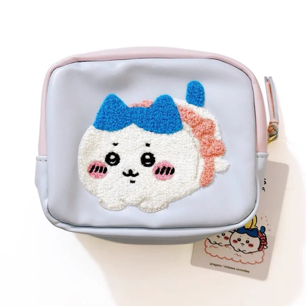 Mini bolsa con cremallera bordada Kawaii Chiikawa, Cartera de dibujos animados de felpa, patrón de doble cara, bolsa de almacenamiento de utensilios de PU