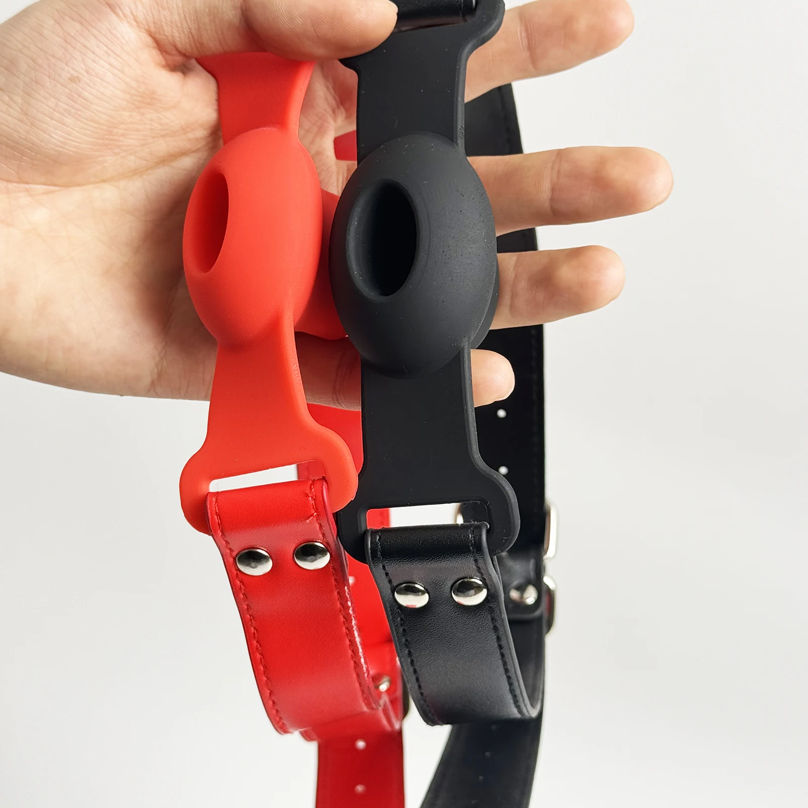 LILUPLAY متعة سيليكون الفم الكمامة تصميم جوفاء مع اللعاب المتدفقة الجلود المعبرة الكرة SM معاقبة القسري افتتاح الفم BDSM