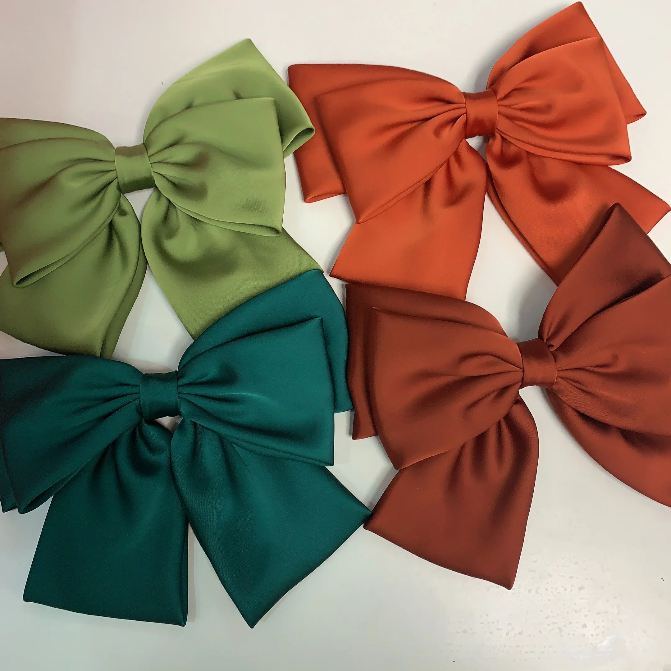 High Quality Barrette Bow Hair Clip Fashion Simple Solid Satin Spring Clip Hair Pin Elegant Retro Headband Girls Hair Accessorie