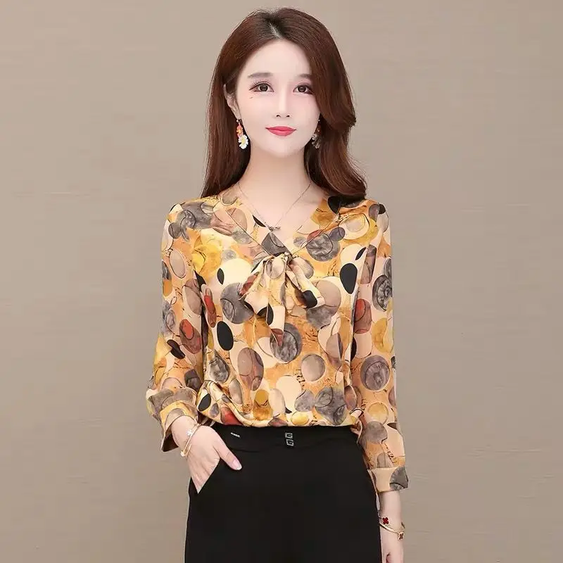 เสื้อชีฟองลายดอกไม้ผู้หญิงสไตล์ฤดูใบไม้ผลิใหม่ Elegant Motherly Chic และ Elegant Top