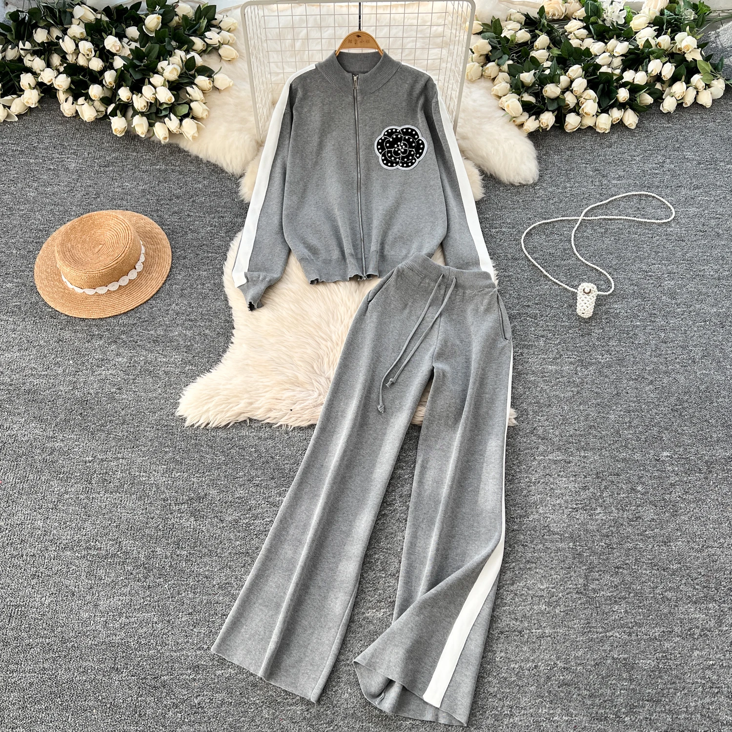 

Fashion Knitted Two Piece Set Women's Outfits Winter Women's Camellia Embroidery Beaded Knitted Cardigan+ Wide Leg Pants Suits