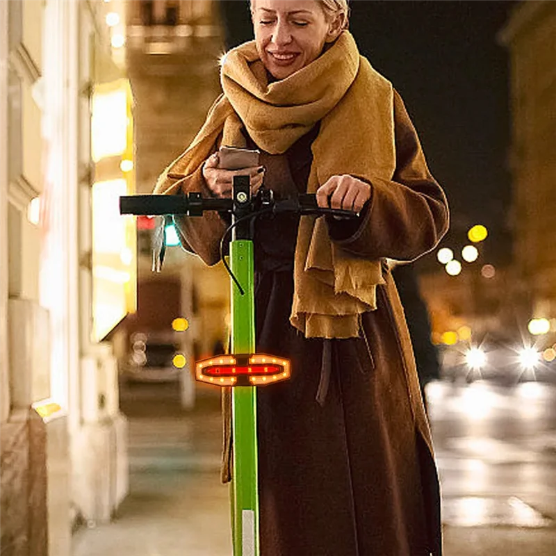 

Electric Scooter LED Tail Light Turning Signal USB Rechargeable With Remote Control
