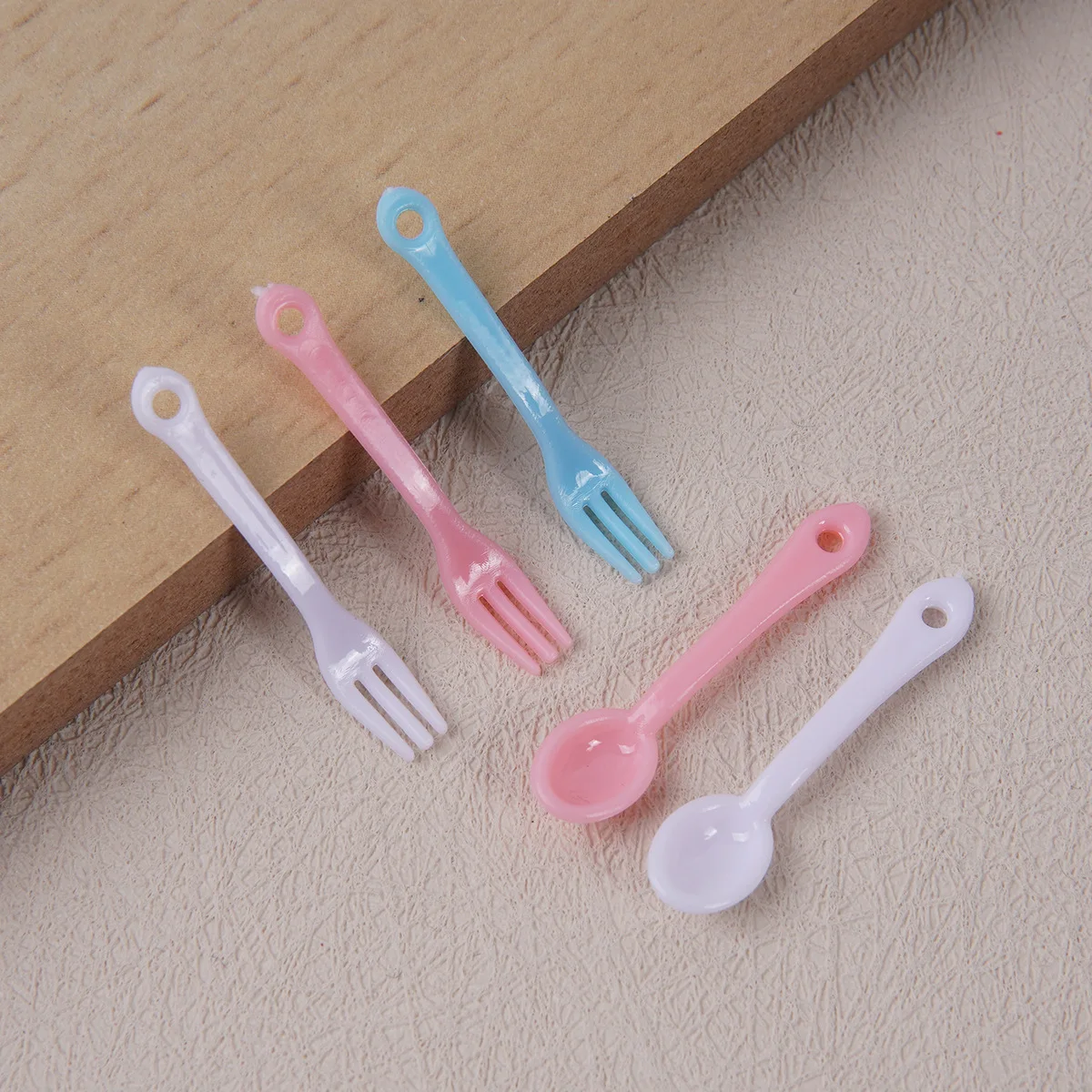 1pc Mini Fork Spoon Plastic Tableware Kitchen Scene Colorful Small Spoon Tools Props Dollhouse Miniatures Home Decor Toys Gift