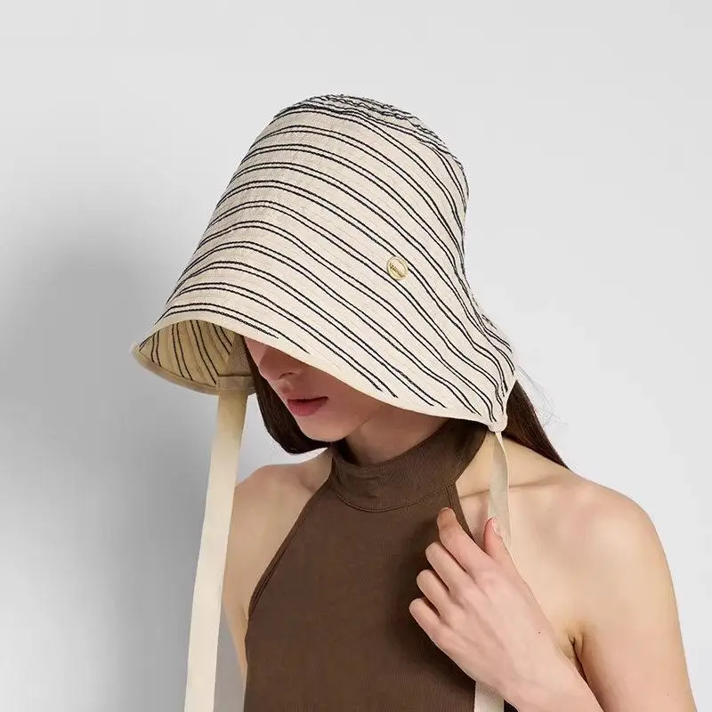 Atmungsaktive gestreifte Leinen-Sonnenschutzmütze mit verstellbarem Kinnband, UV-Schutz für Strandurlaub und Outdoor-Aktivitäten. – Detail 1