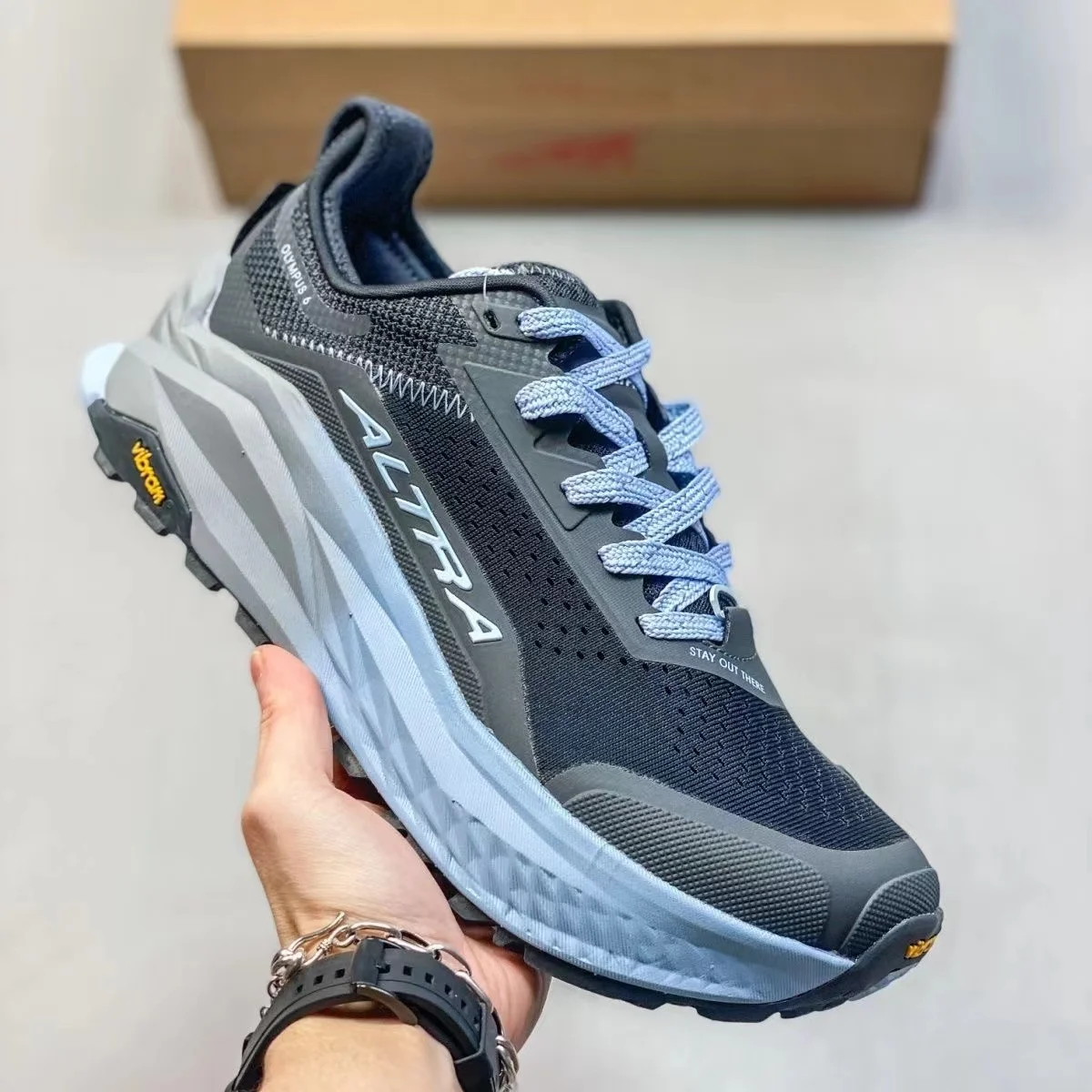 

Hot new summer outdoor neutral hiking shoes mountaineering shoes hiking shoes hiking shoes men's sneakers hiking shoes