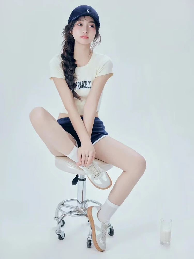 

Новая летняя коллекция 2026: Легкая и дышащая одежда в корейском стиле для спортивных девушек, тематическая коллекция для фотостудий, художественная одежда для персонализированных портретов.