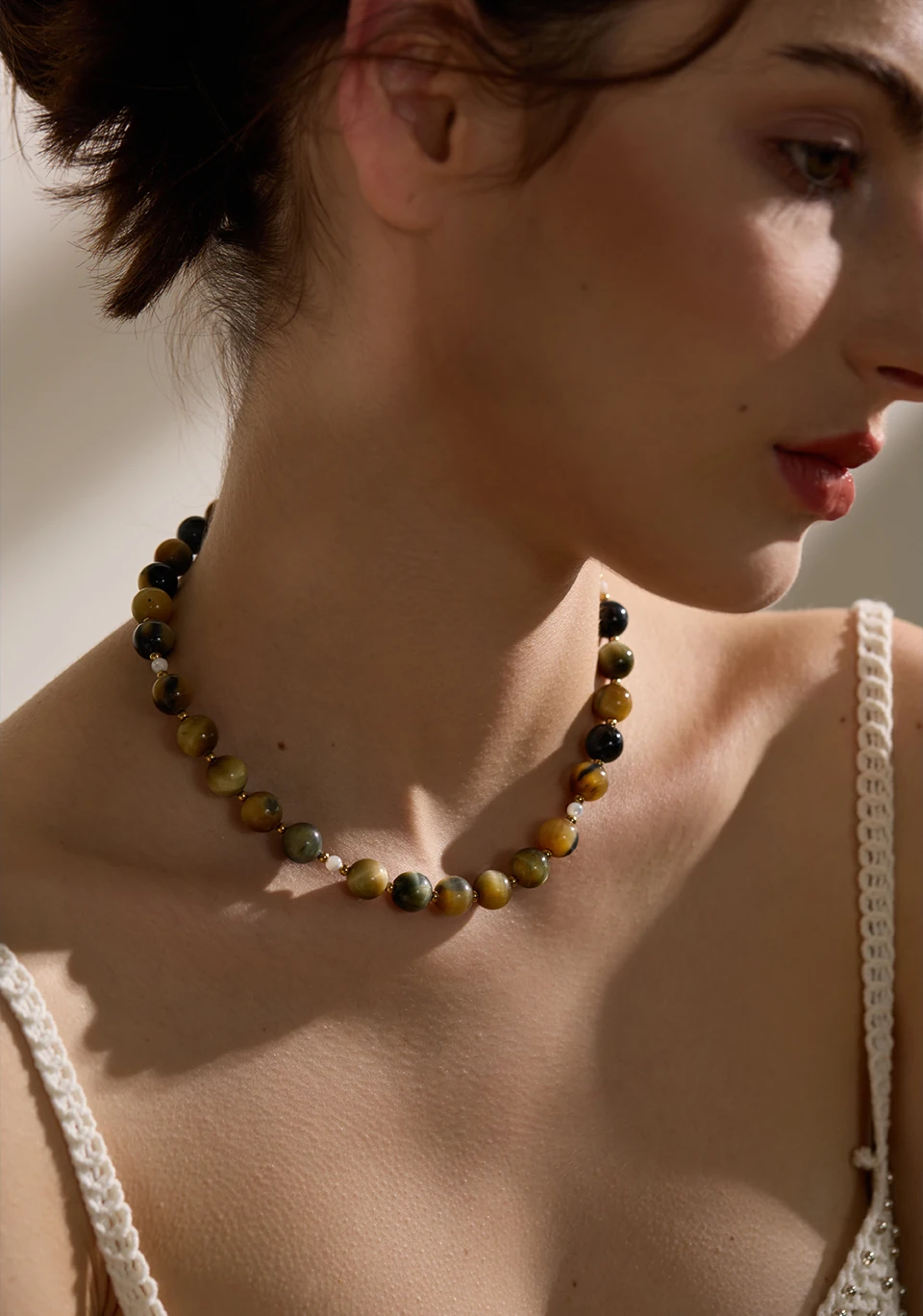 Yhpup Maillard Naturstein Tiger Runde Perlen Kette Kragen Halskette Edelstahl Handgefertigter Schmuck Wasserdicht für Frauen Geschenk – Detail 3