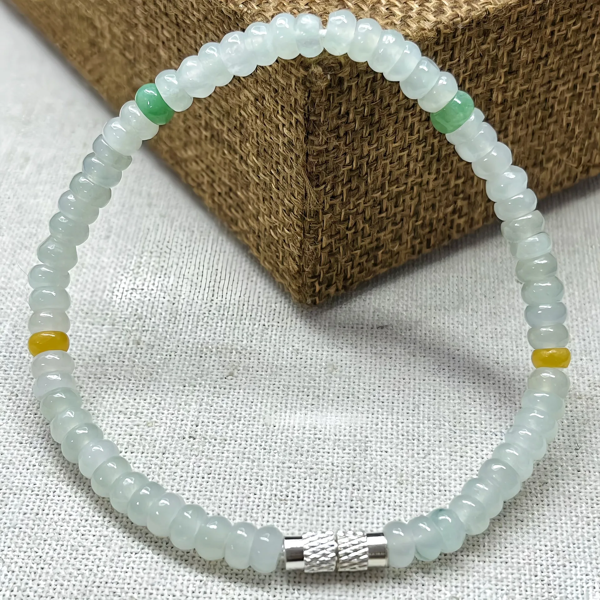 

Handmade Natural Burmese Jade A-Goods Ice Sticky Abacus Bead Multi Treasure Bracelet Women's Clear Water Gradient Color Jewelry