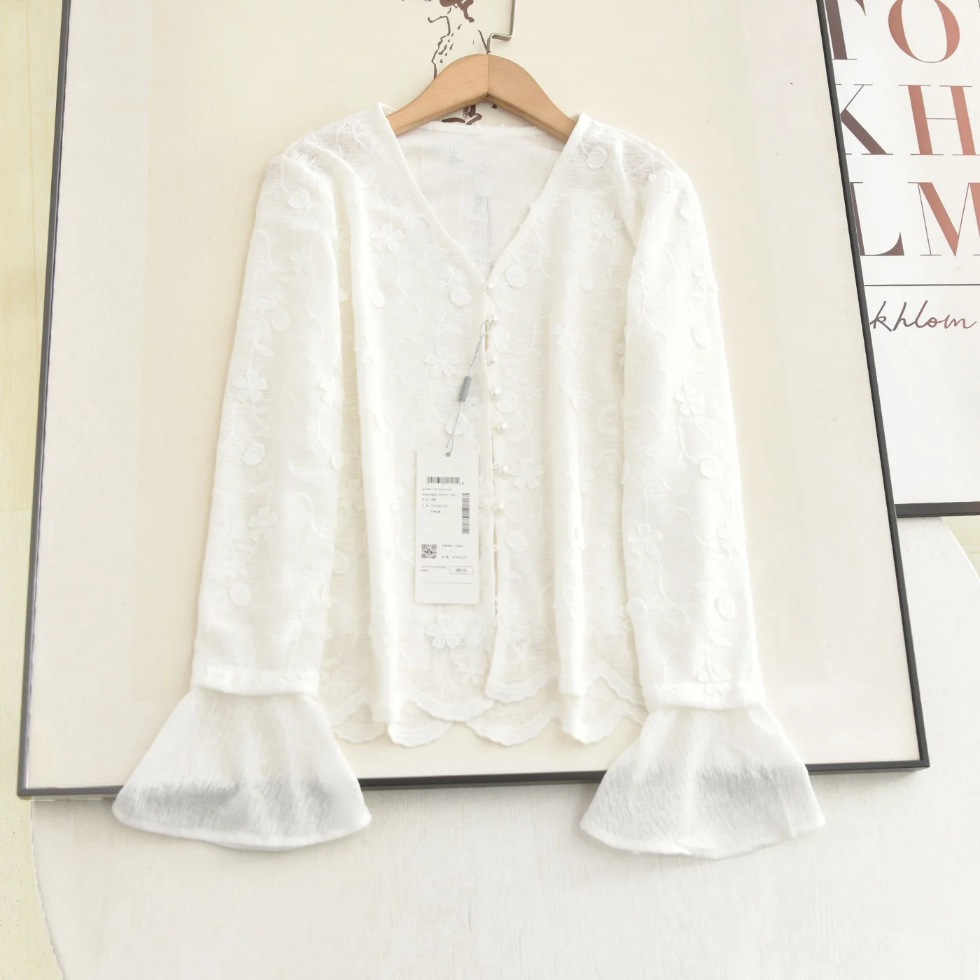 

Elegant V-neck Embroidered White Bell Sleeve Shirt Spring 2026 Fashion New Arrival Breathable Long Sleeve Women's Top