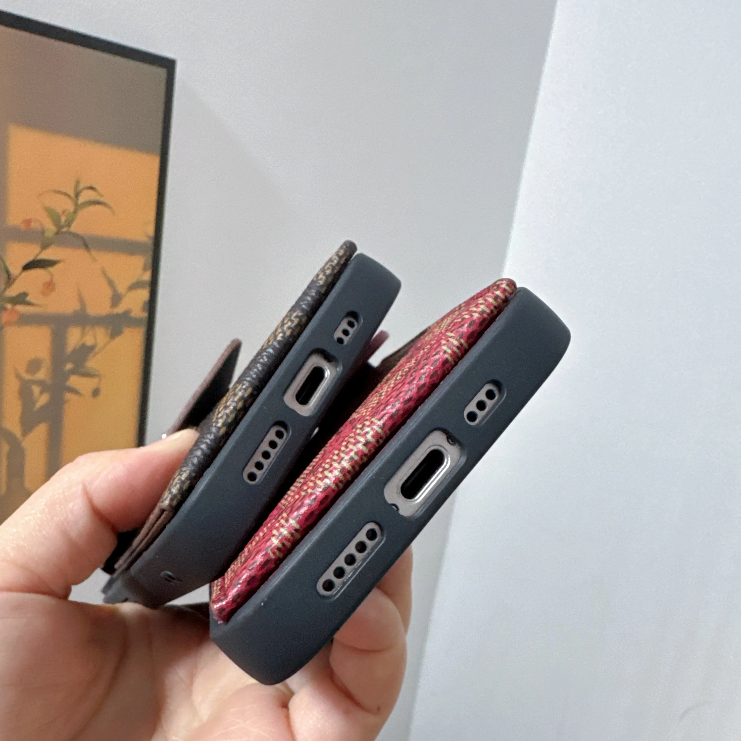 Luxury triangle Card package PU leather Case for iPhone 16 15 14 Phone Cover 15 14 13 12 11 Pro MAX Hard Shockproof Back Funda