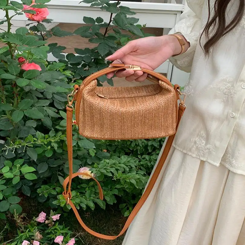 

Straw Crossbody Bag For Women Fashion Bohemian Small Knitting Summer Purse And Handbag Ladies Casual Vacation Bucket Beach Bags