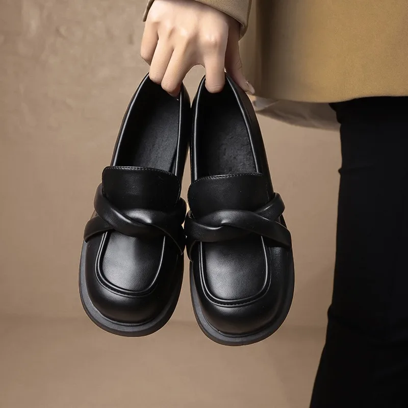 2024 Black British Style Retro Thick Heel Mary Jane Women's Shoes Designer New Slip-on Soft Sole Casual Leather Woman High Heels