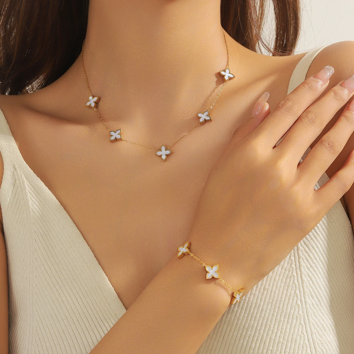 XIYANIKE 316L Stainless Steel Black White Double-Sided Cross 4-Leaf Flower Necklace For Women Creative Party Gift Clavicle Chain