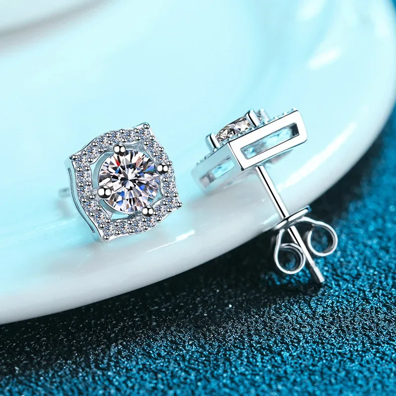 18K platinum diamond stud earrings classic square package plated PT950 platinum earrings earrings one carat moissanite jewelry