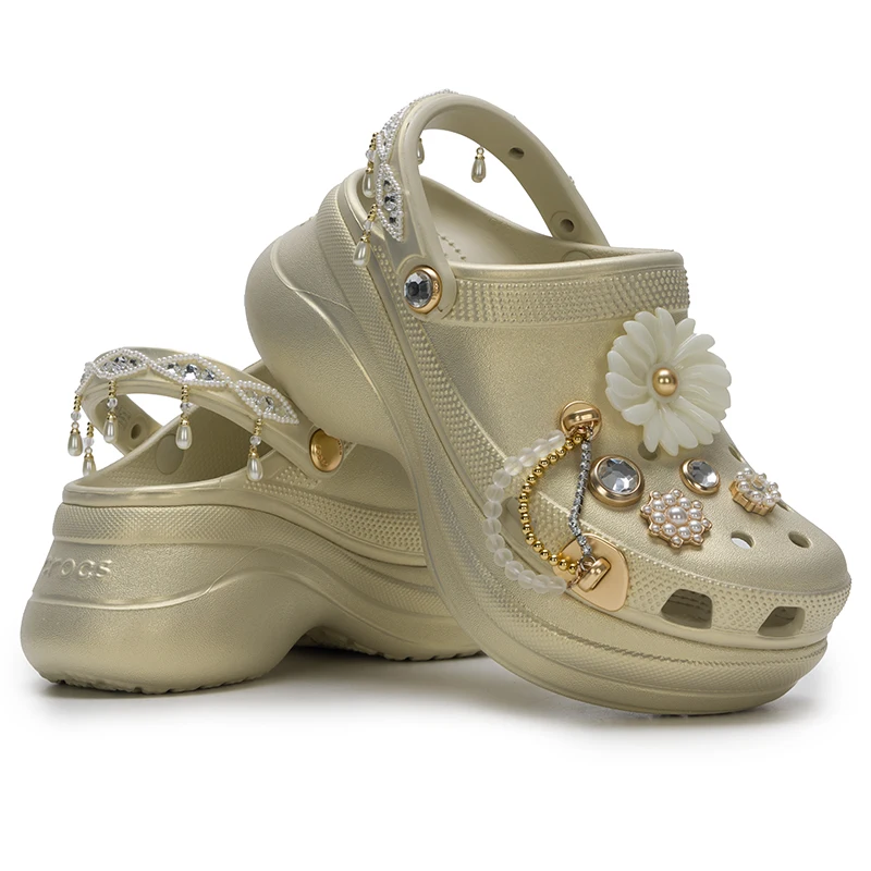 Crocs (Crocs) Zapatos para hombre y mujer, sandalias para exteriores, zapatillas clásicas con flores y cuentas deslumbrantes, zuecos 211519-2Y2