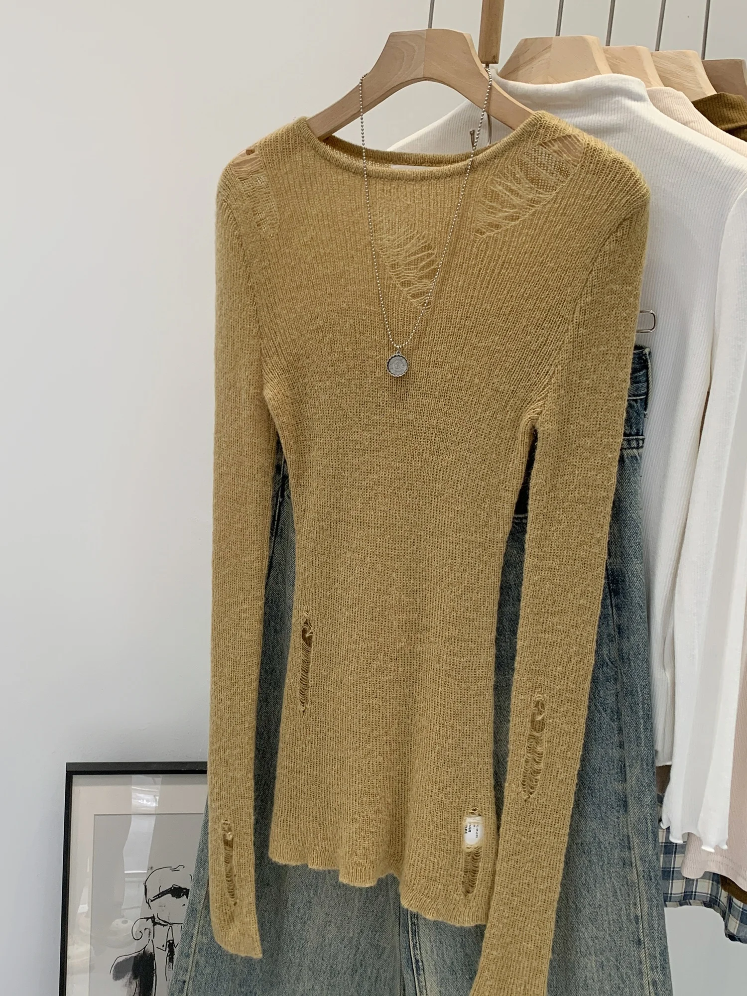 Retro Hollow out Long Sleeve Knitted Sweater Women's Autumn New Style Light Maturity Hole Design Fashionable Unique Top