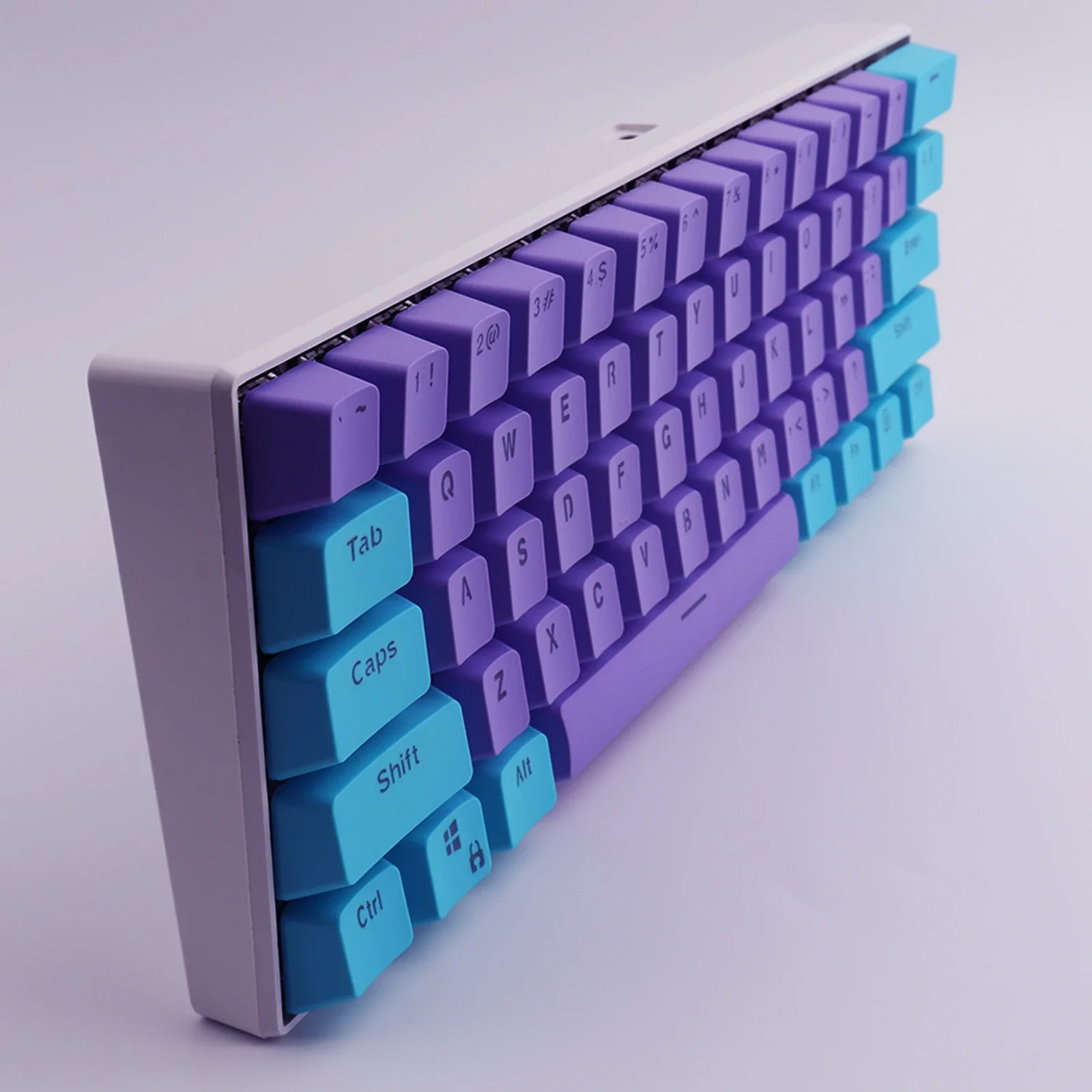 Blue purple PBT double color keycap OEM height character light transmission suitable for 61/87/104 mechanical keyboard