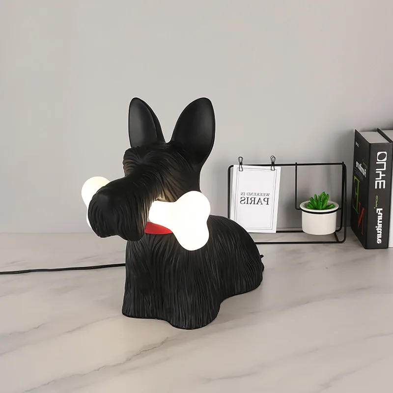 Lampada da scrivania per cuccioli scozzesi italiani