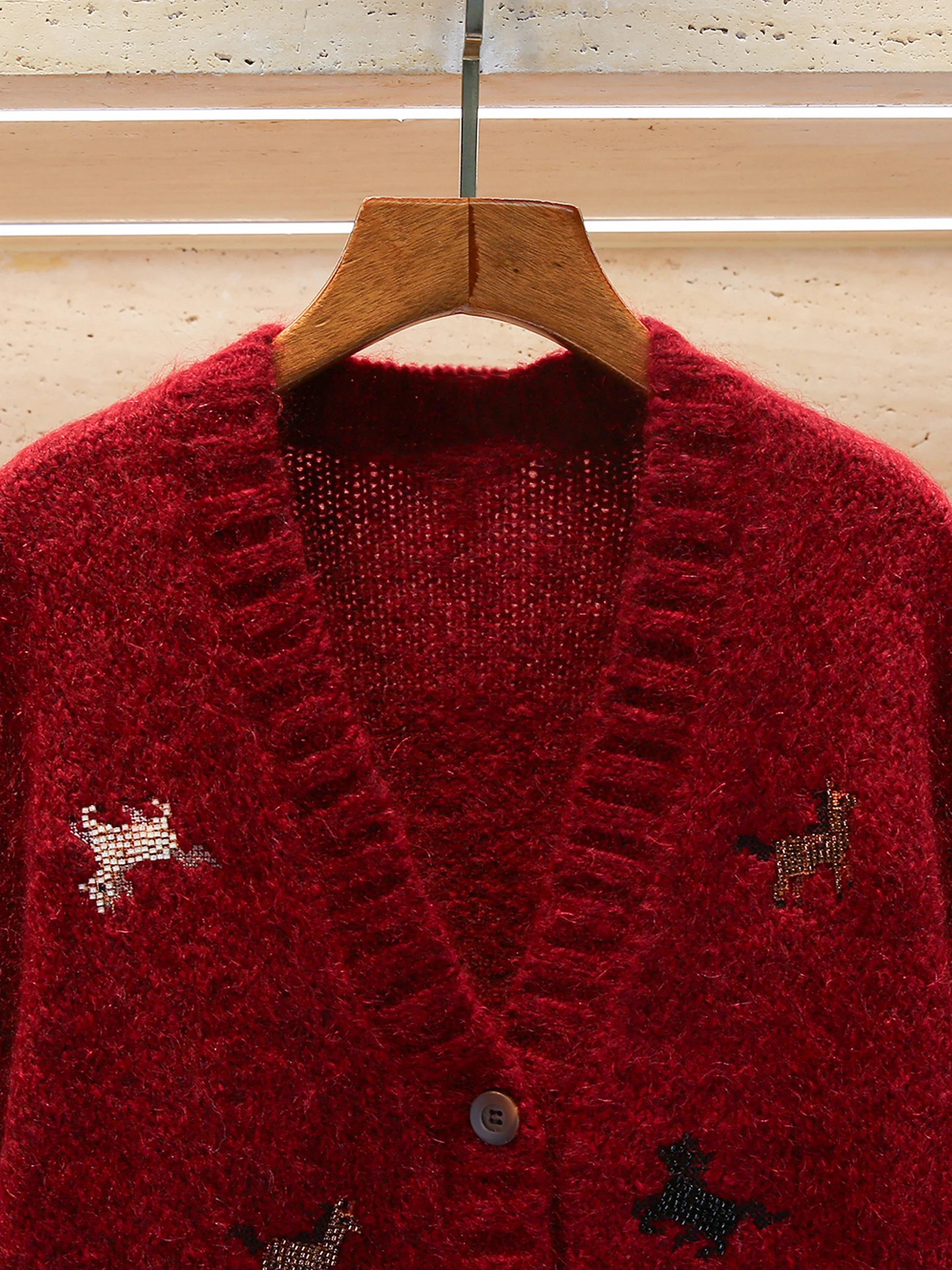 كارديجان أنيق مفتوح بياقة على شكل V مع تطريز خرز، سترة محبوكة للنساء بأسلوب كاجوال، مجموعة شتاء 2025