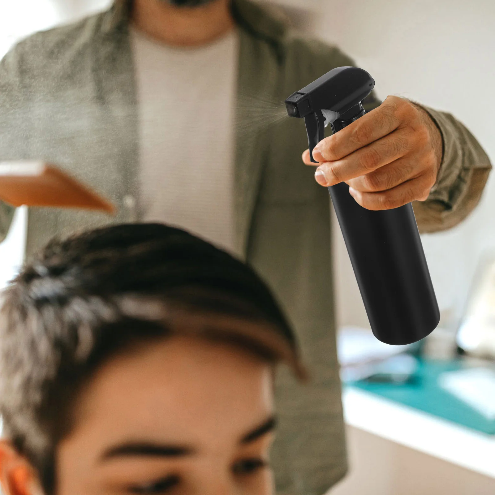 

3Pcs Spray Bottles Hdpe Large Capacity Refillable Portable Mist Sprayer for Plants Car Cleaning Glass Washing Tools