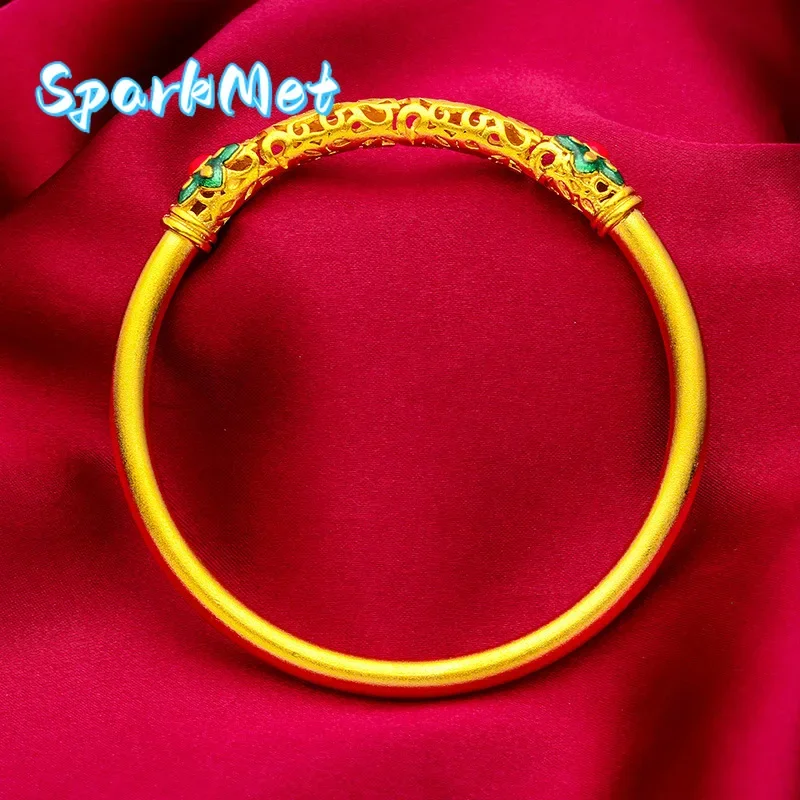 

Браслет Sparkmet24K Gold Closed Flower из золота 999 пробы, мягкий золотой сплав, объемные лепестки, окружающие браслет, элегантно раскрывающиеся в форме цветка.