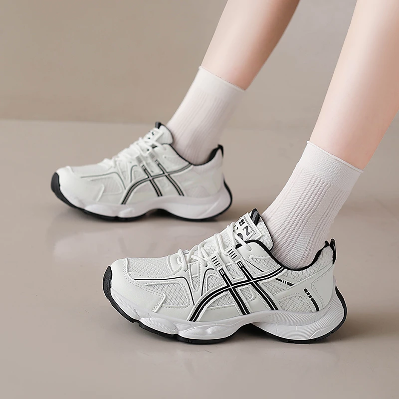 في الهواء الطلق شبكة أحذية رياضية عدم الانزلاق اللياقة البدنية النساء أحذية رياضية تنفس أحذية رياضية غير رسمية للجري موضة المشي السيدات المدربين جديد
