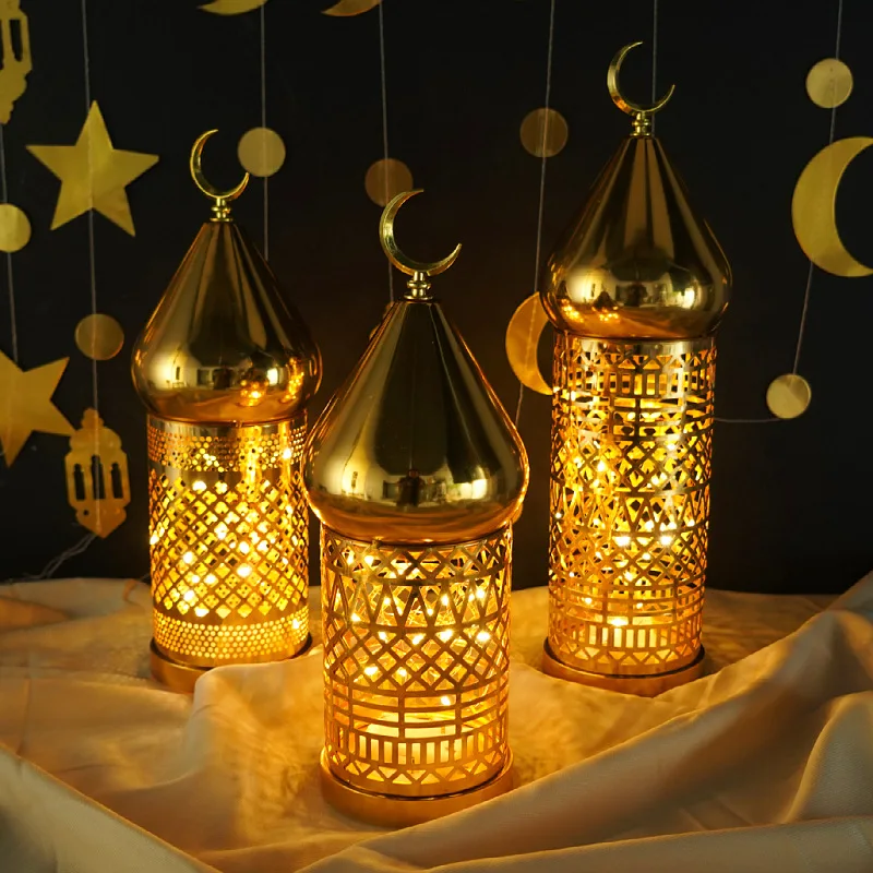 1pc Medio Oriente Marocco Lampada a vento Hollow LED Luce notturna Decorazione della casa Atmosfera Lanterna per la festa musulmana del Ramadan Mubarak