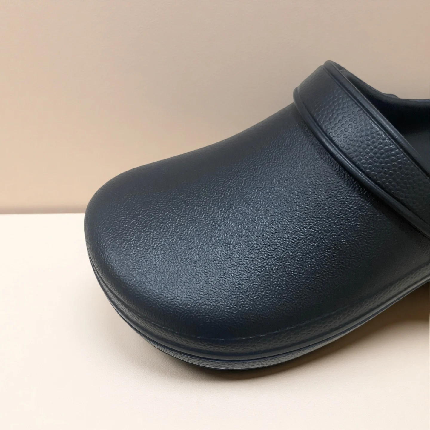 Men's Sandals with Built-In Insoles, Comfortable, Lightweight, Waterproof Chef Work Shoes, Women's Nurse Shoes, Garden Slippers image 4