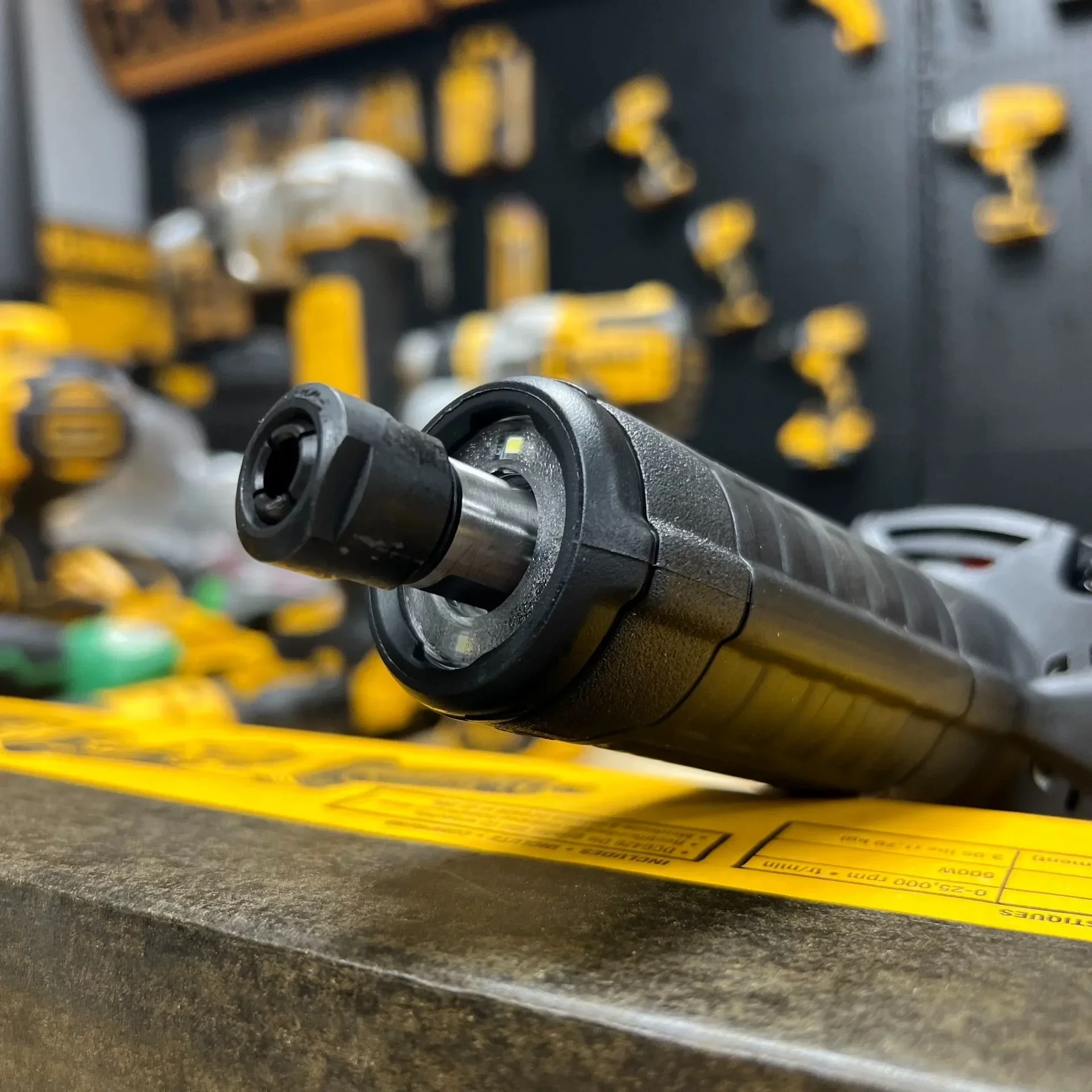 Imagem -02 - Dewalt-velocidade Variável sem Fio Die Grinder Tool Dcg426b 20v 11 Apenas Corpo Novo Produto