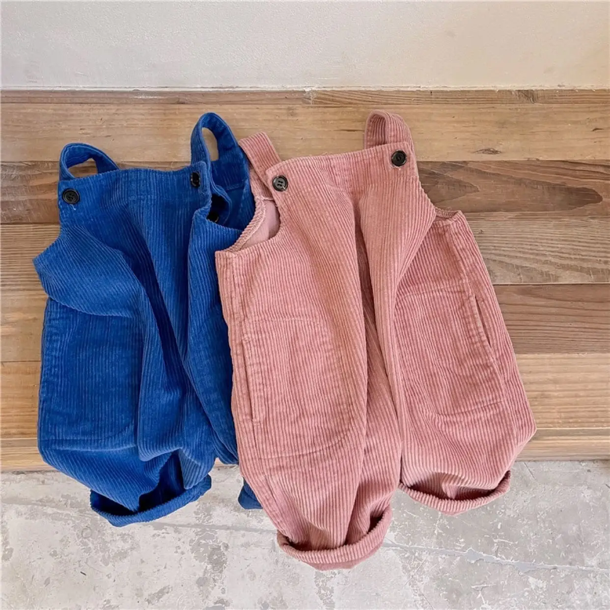 

Korean Autumn Children Girls Suspenders Solid Retro Kids Babys Girls Corduroy Pants Loose Versatile Toddler Girls Strappy Pants